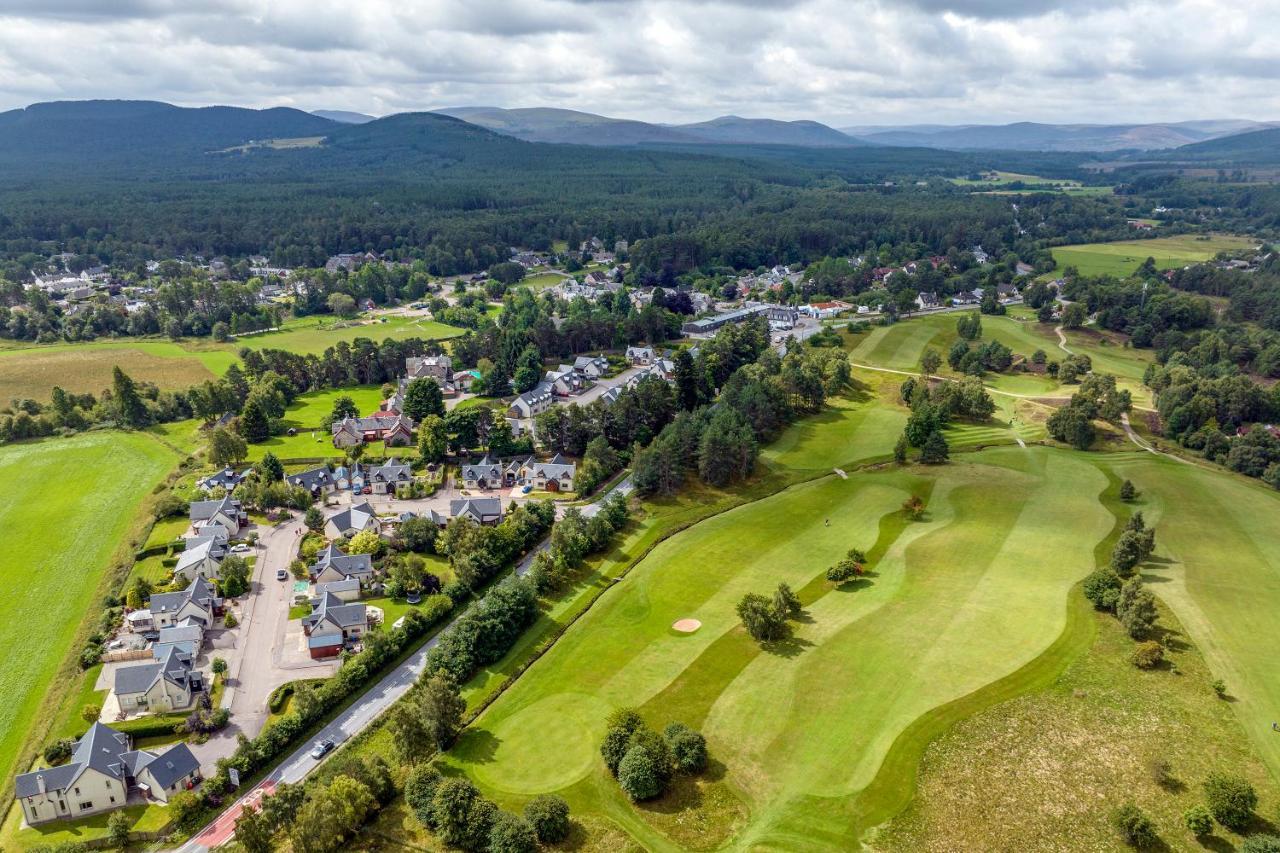 Villa Reuben'S Highland Retreat - Speyside Carrbridge Exterior foto