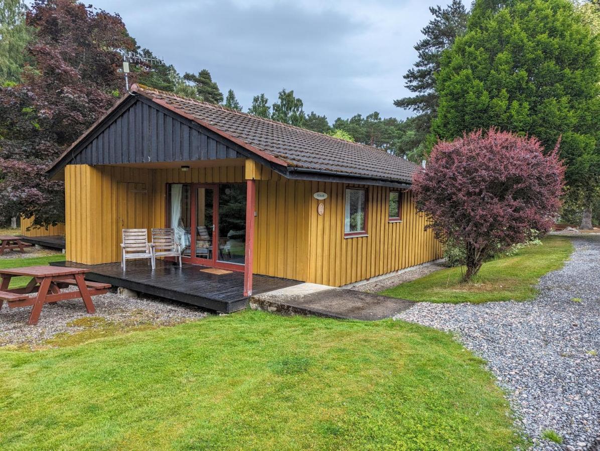 Villa Reuben'S Highland Retreat - Speyside Carrbridge Exterior foto